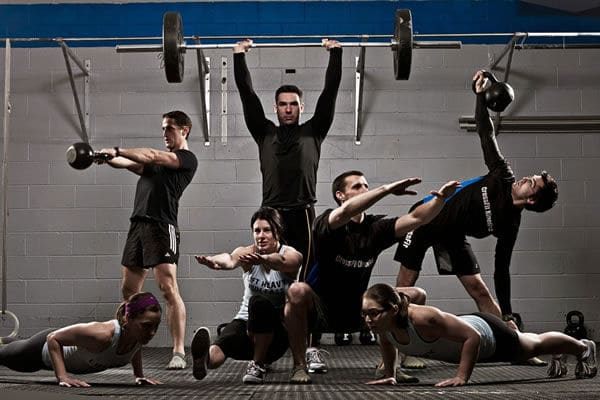 Entrenamiento Con Pesos Libres O S Lo Con Peso Corporal Hombre Moderno